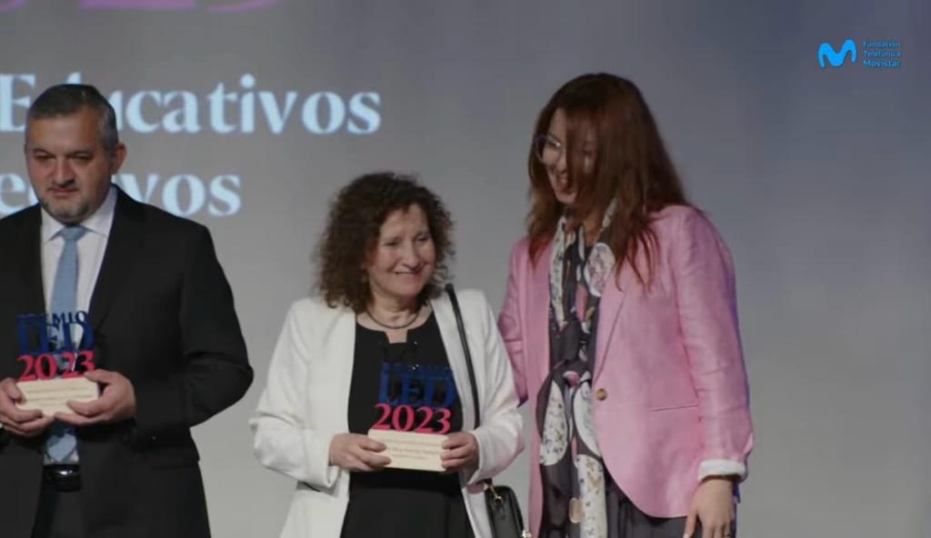 Premiacion Directora Premios Led